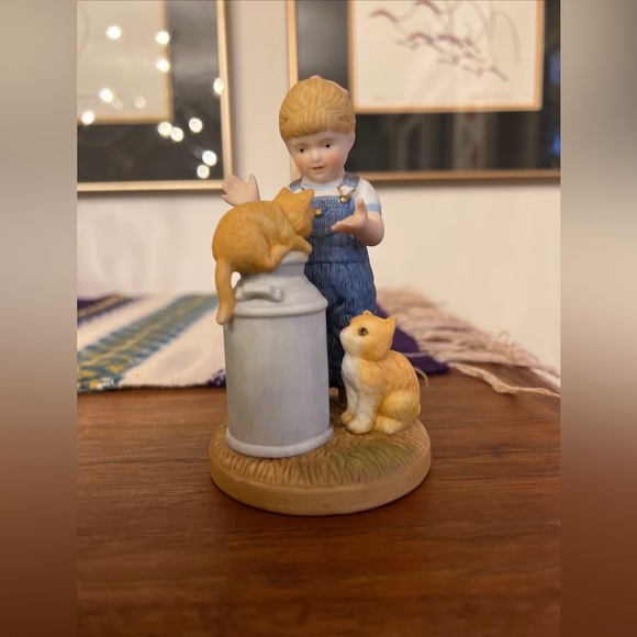 Vintage 1983 Country Store - Girl w/ Her Kittens Little Farmers Figurine Rare - Picture 4 of 7